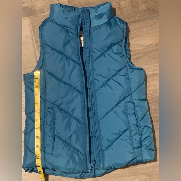 Birch & Stone Sherpa Lined Vest. - Picture 7 of 9